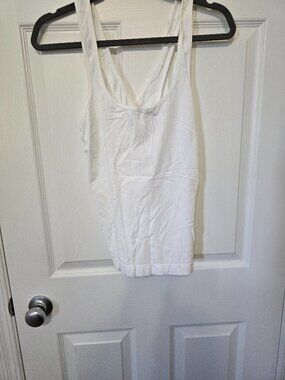 Athleta Criss Cross Tank – NWT – Size Large
